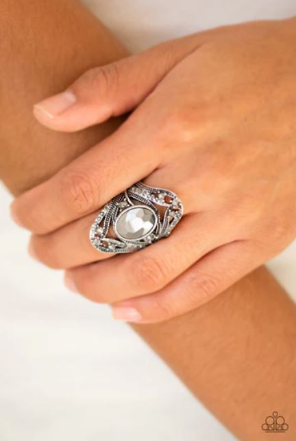 Red Carpet Rebel Black Ring