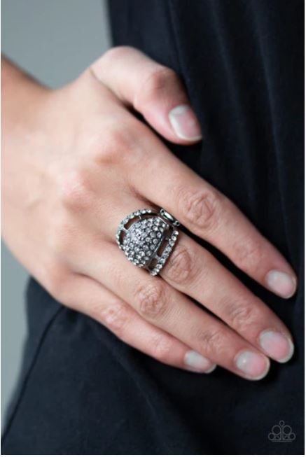 The Seven FIGURE Itch Black Ring