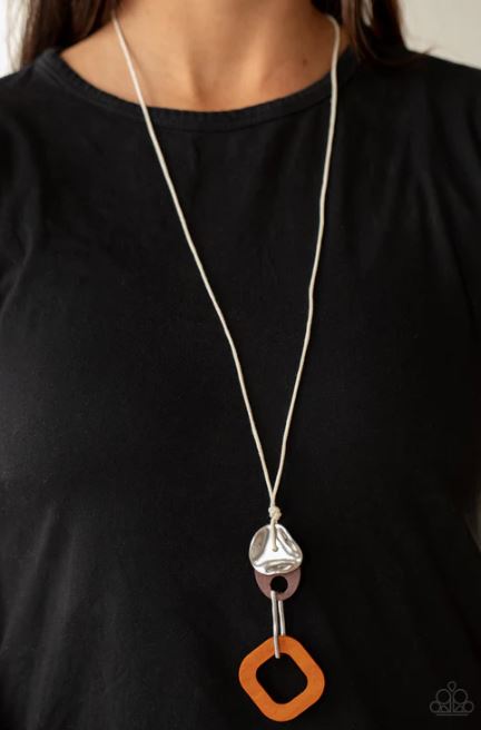 Top of the WOOD Chain Orange Necklace