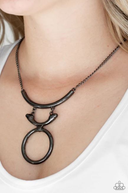 Walk Like An Egyptian Black Necklace