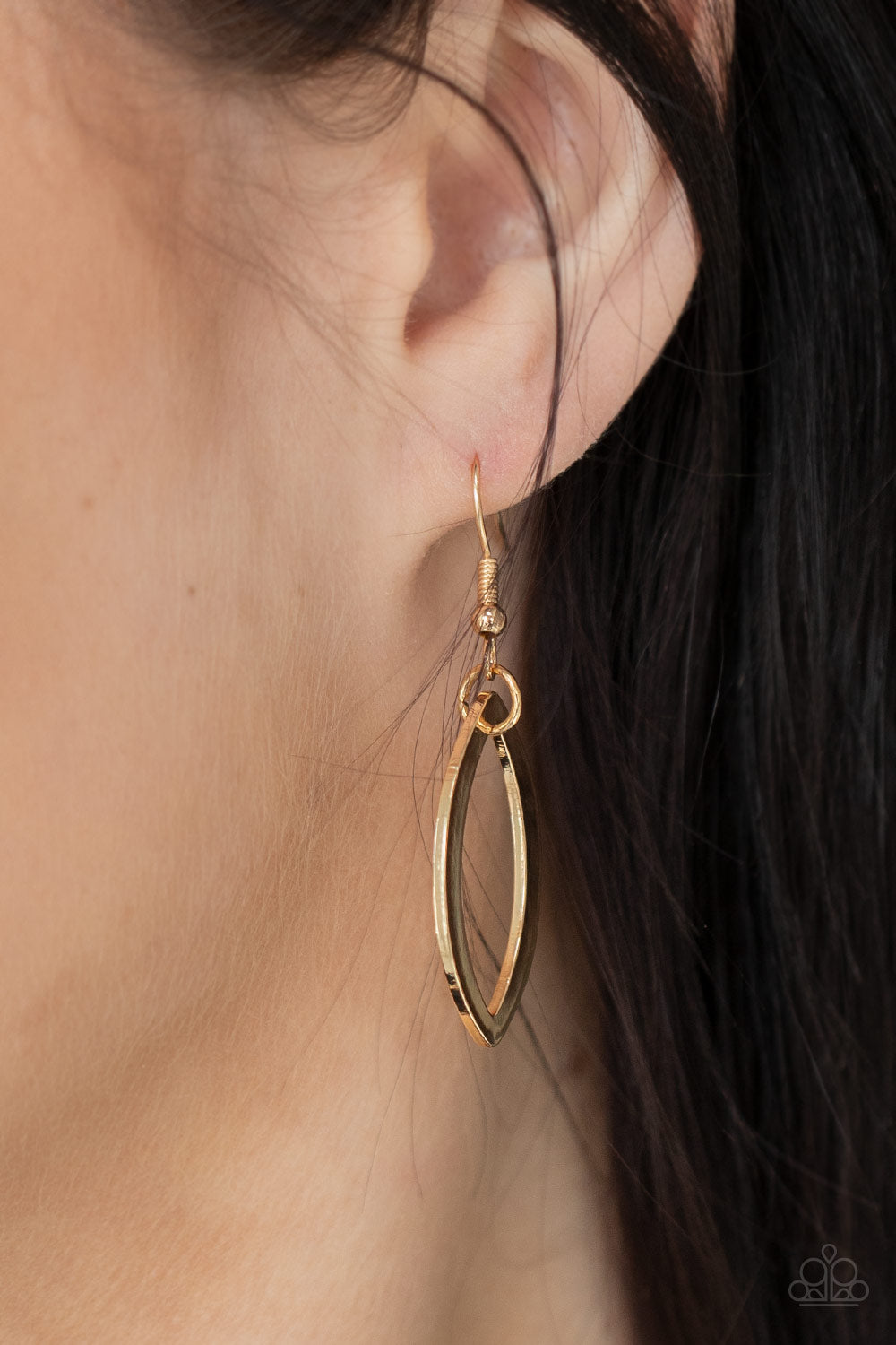 The OVAL-achiever Gold Necklace