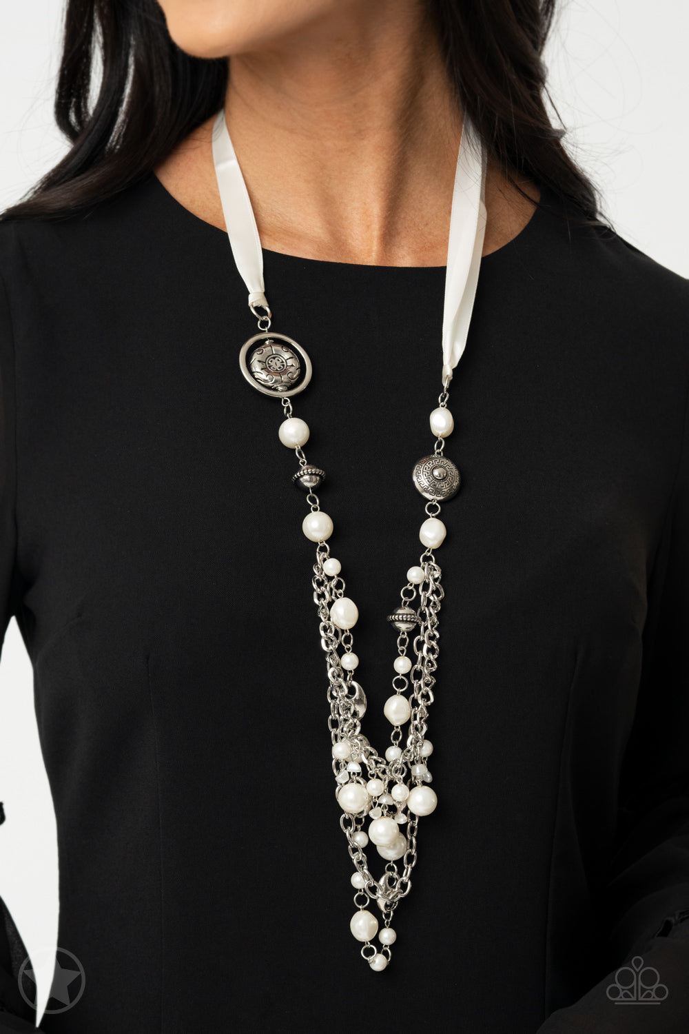 All The Trimmings Ivory Necklace