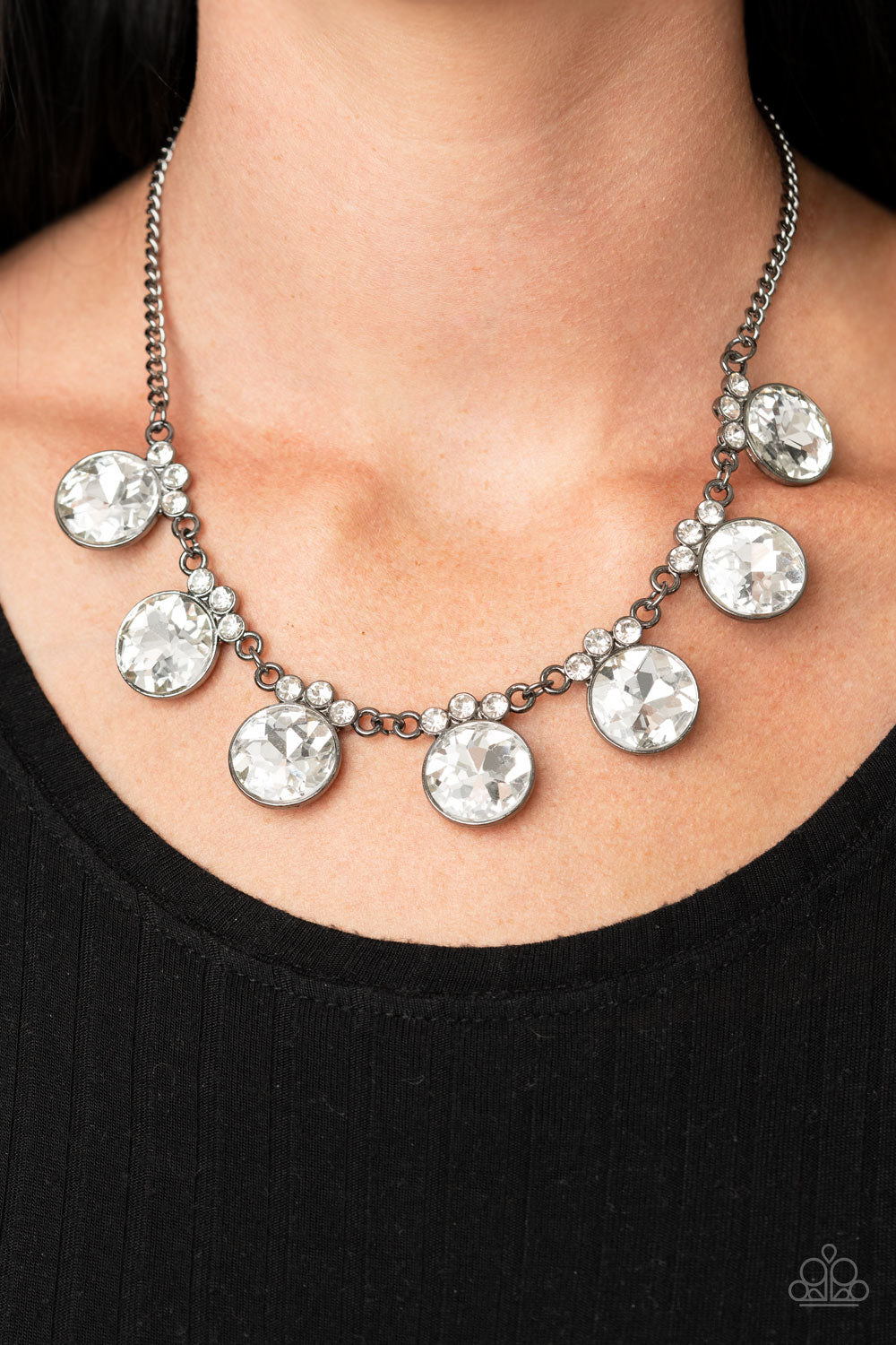 GLOW-Getter Glamour White Necklace