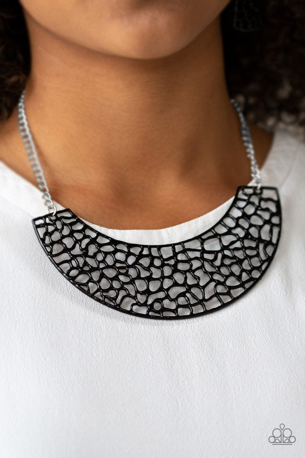 Powerful Prowl Black Necklace