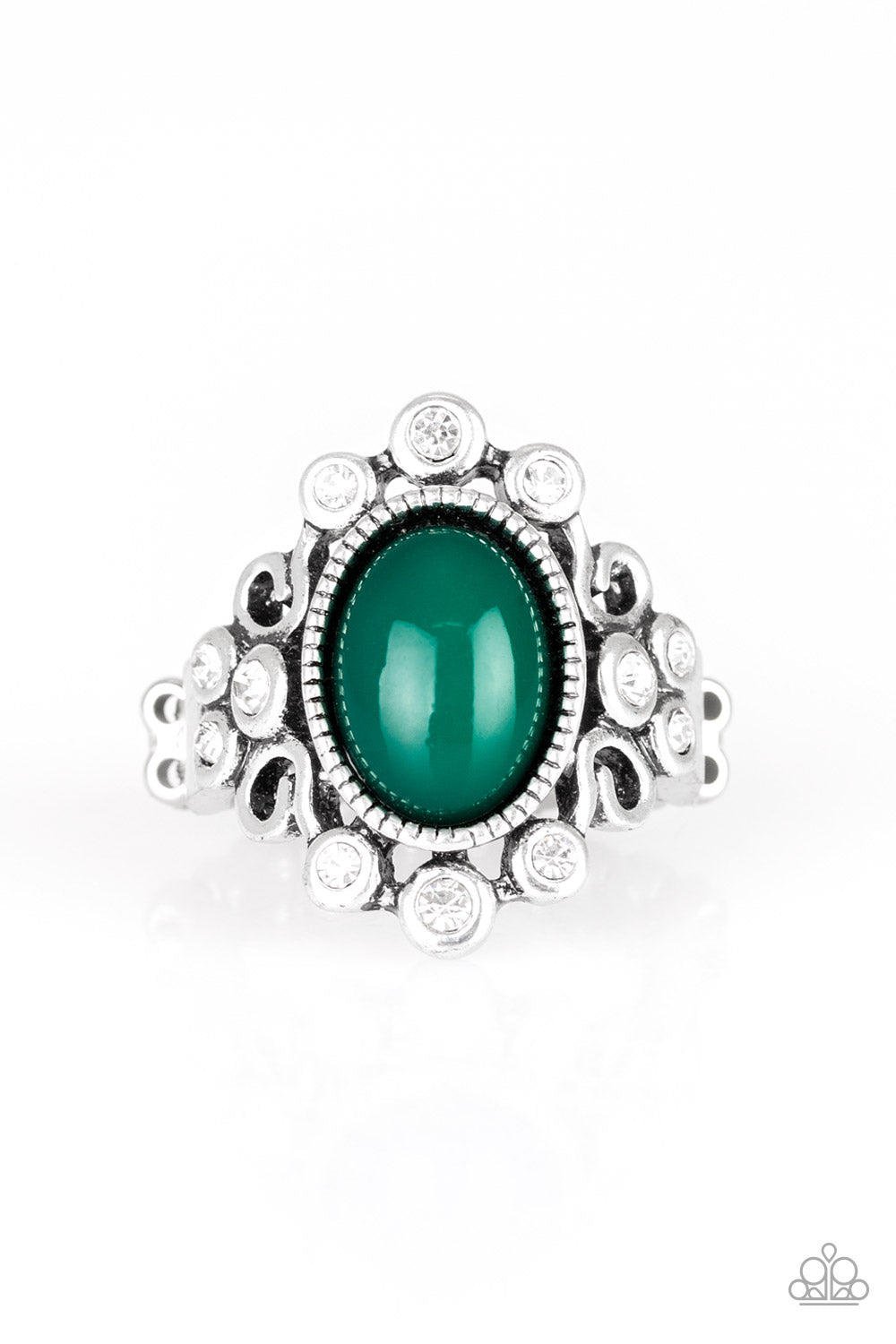 Noticeably Notable Green Ring