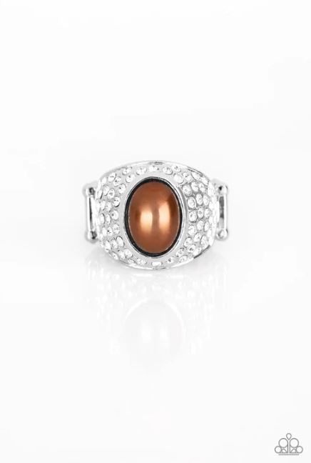 Glittering Go-Getter Brown Ring