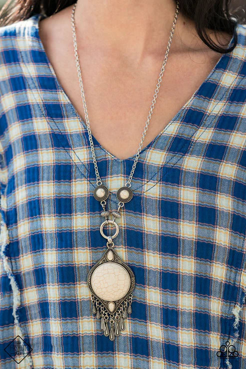 Majestic Mountanier White Necklace