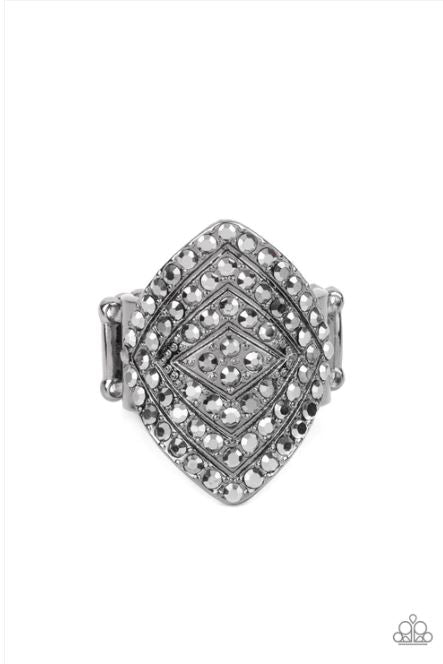 Plead GLITZY Black Ring