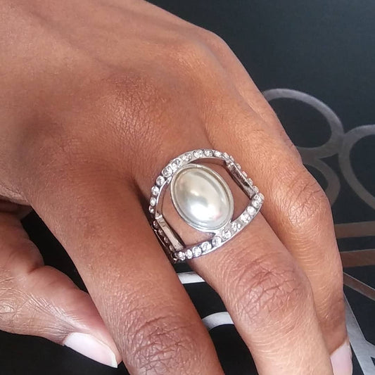 Radiating Riches White Ring
