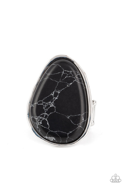 Marble Mecca Black Ring