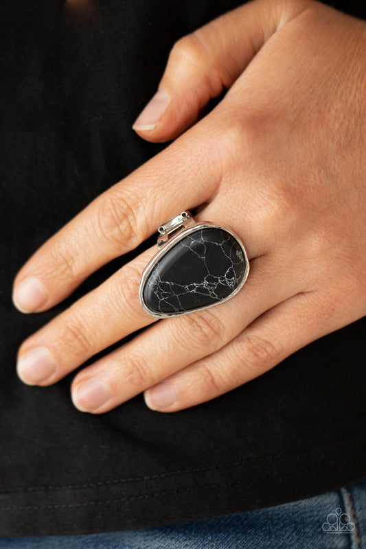Marble Mecca Black Ring