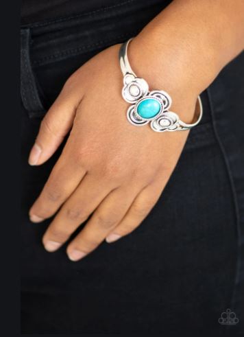 Dream COWGIRL Blue Bracelet