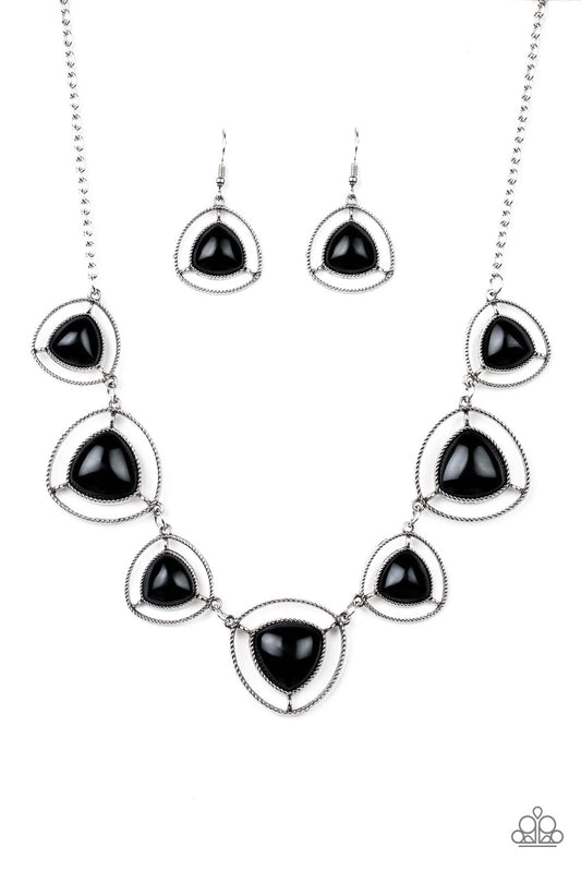 Make A Point Black Necklace