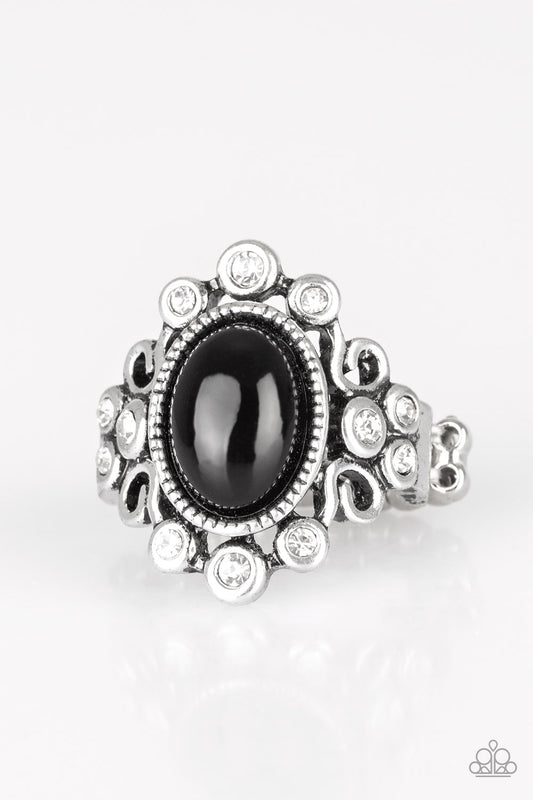 Noticeably Notable Black Ring