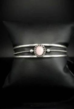 Top Of The Pop Charts Pink Bracelet