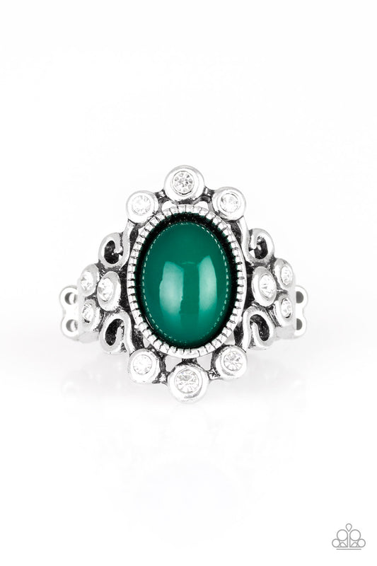 Noticeably Notable Green Ring